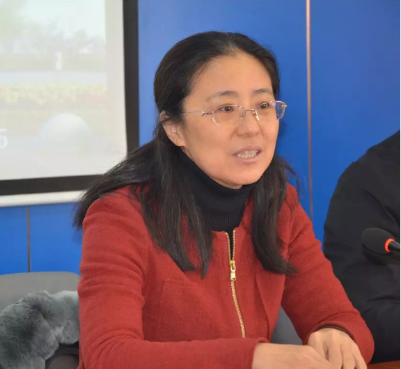 省职教社专职副主任闫晓红在Beat365中文官方网站社员小组成立暨“黄炎培”全国大学生投资理财大赛获奖学生颁奖仪式上的讲话