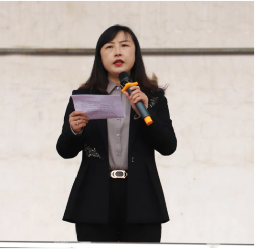 在党史学习教育中感受春天的温暖 续写春天的故事