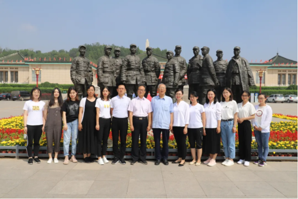 “红色”社会实践 提高综合素质 | Beat365官网思政课教师开展社会实践活动