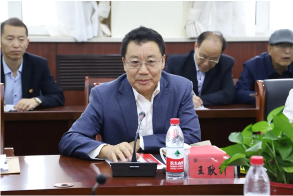 省委教育工委文明校园测评验收工作组来Beat365官网检查验收