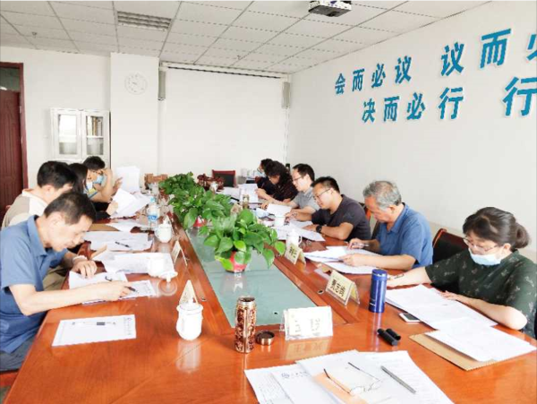 加强教学指导 | Beat365官网教指委和二级学院教师共同审核期末考试试题