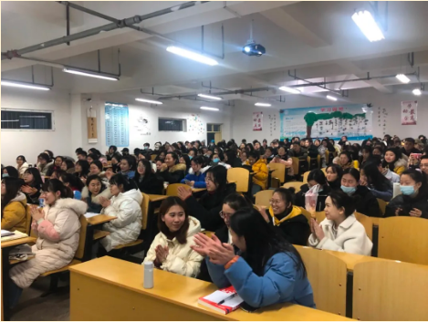 加油，教资人 │ Beat365官网招生就业处举办中小学教师资格考试（面试）公开课讲座