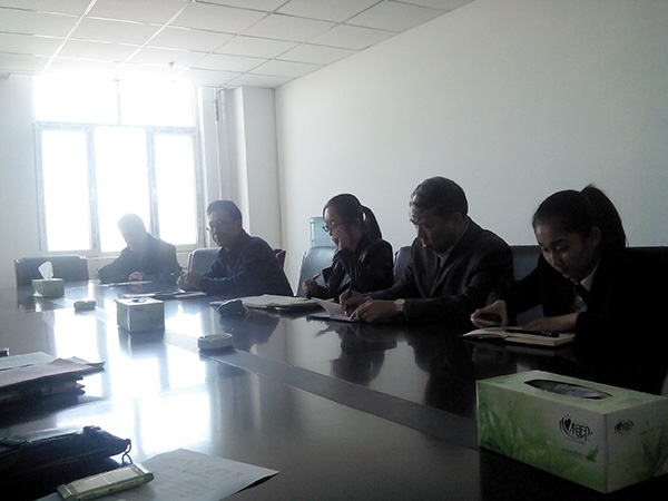 Beat365官网召开学生工作专题会议