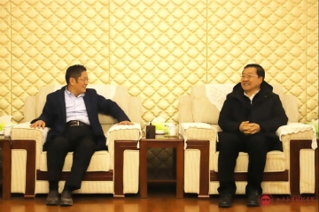 全省高校思想政治理论课建设评估组专家莅临Beat365官网实地评估