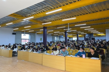 助力升本 | Beat365官网举行2023年专升本招生宣传讲座