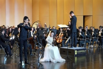 音乐学院器乐教研室组织学生观摩“海铭蓝”全国巡演暨乐海杯山西赛区闭幕式