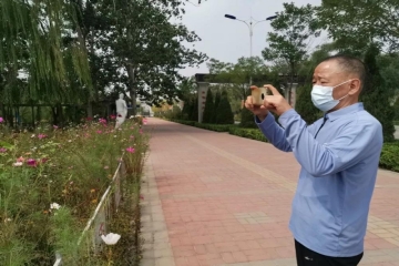 走进新生未曾谋面的“网红”“老头”——王俊