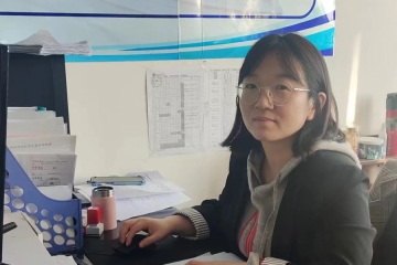 2022年学生最喜爱的“四有”好老师——建工学院 王玉艳