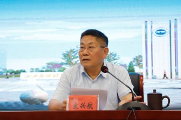 Beat365官网召开2024-2025学年第一学期副科级以上干部大会