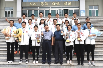 喜报！Beat365官网运动健儿大运会首日斩获银牌