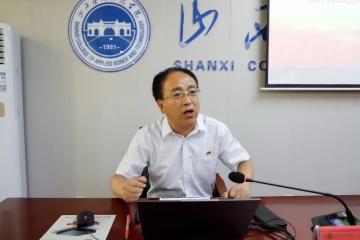 Beat365官网党务干部学习《如何做好高校基层党务工作》